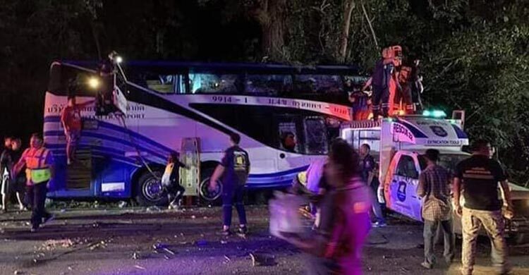 Thai bus crashes into tree, killing 14 people